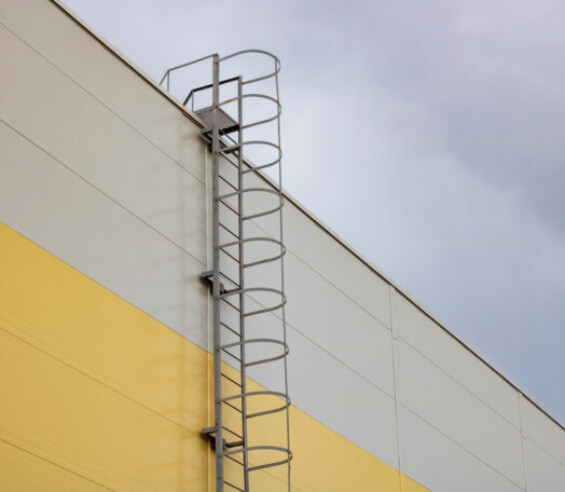 Keuringen kooiladders